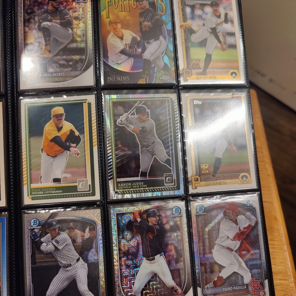 Sports Card Collection - Picture 10 of 16